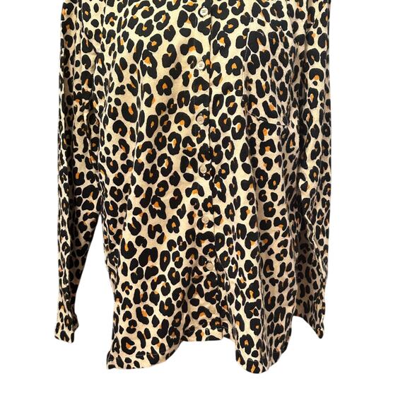 Nordstrom Womens Button Up Shirt Beige Leopard Animal Print Fleece L NWOT - Picture 3 of 8